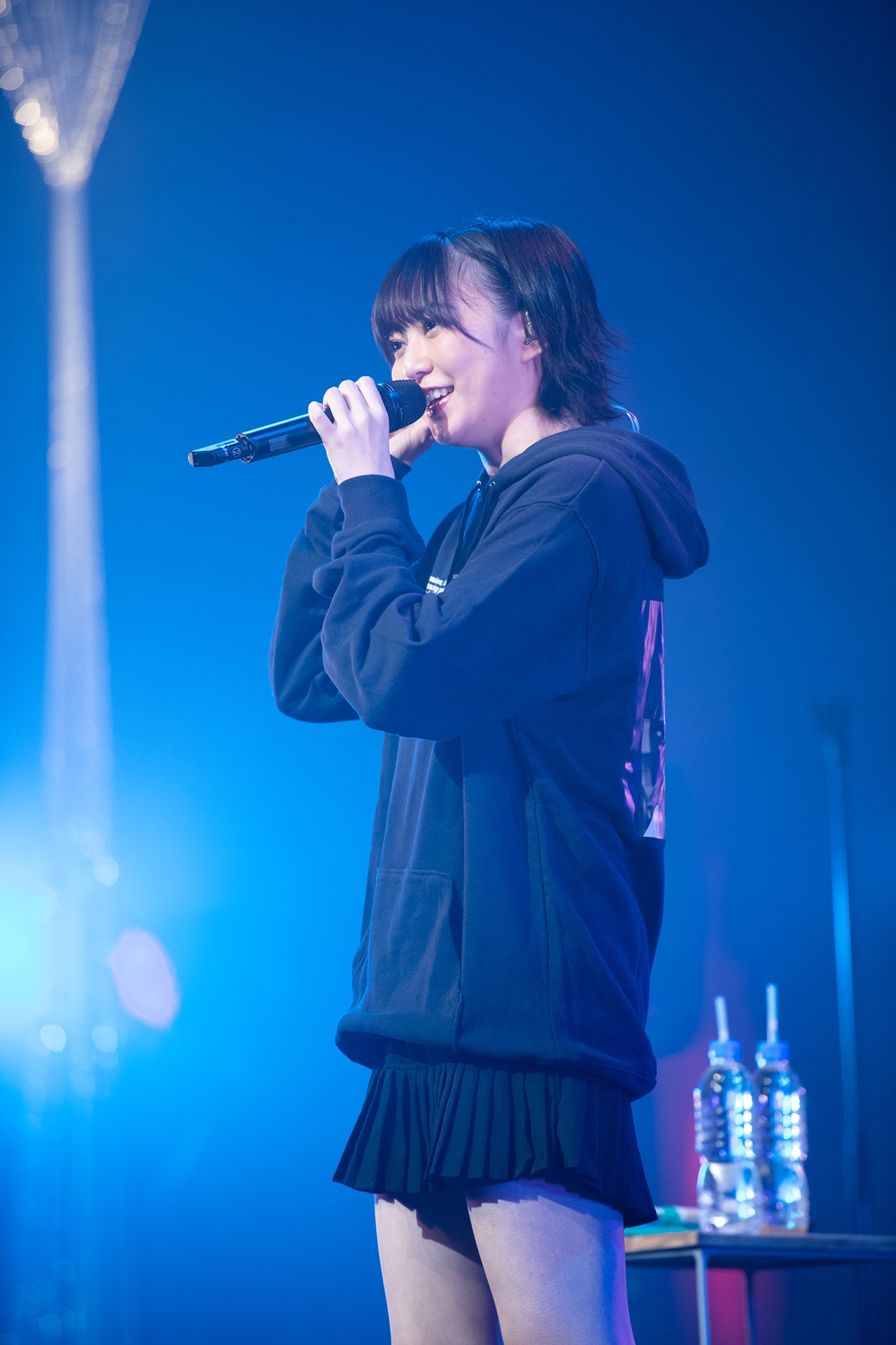 安本彩花