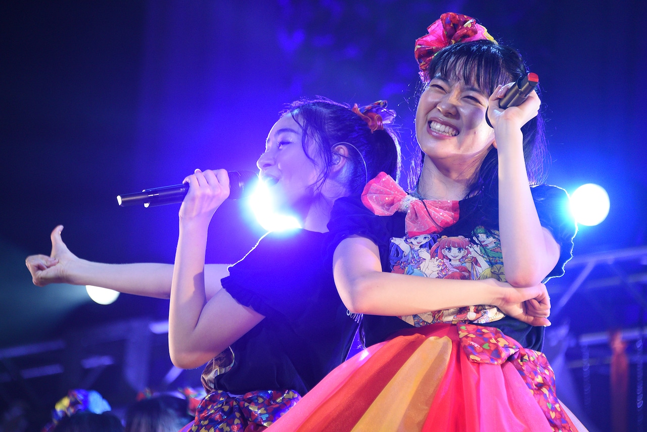 左から杏ジュリア、坂井仁香。 - 超とき宣、Zepp Hanedaで宣伝