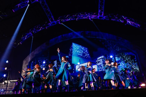 最後の「サイレントマジョリティー」をパフォーマンスする欅坂46。（撮影：上山陽介）