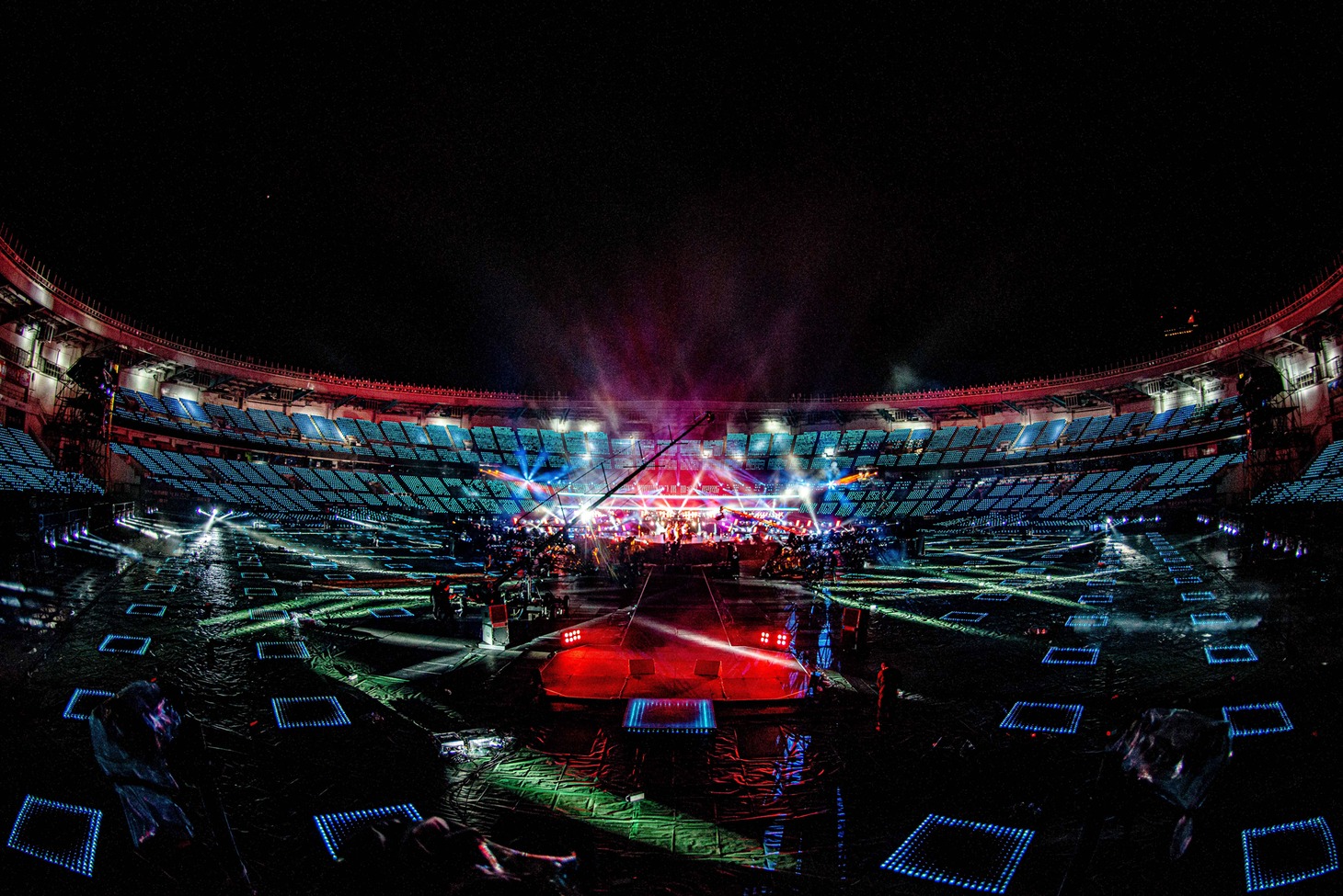 ONE OK ROCK「ONE OK ROCK 2020 "Field of Wonder" at Stadium Live Streaming」の模様。