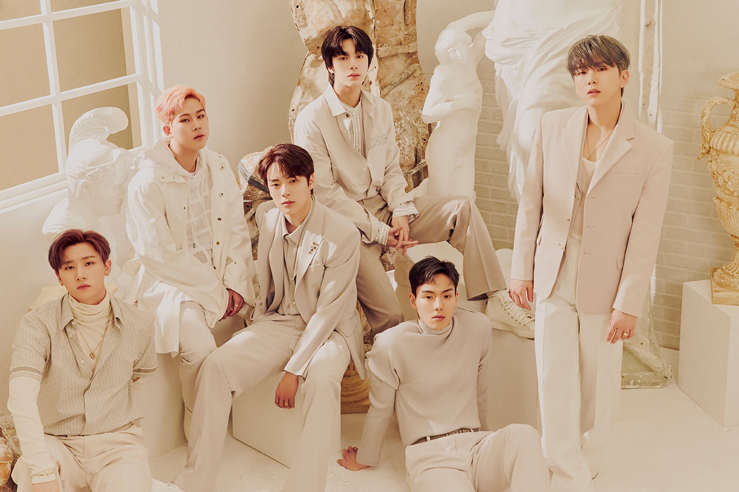 MONSTA X