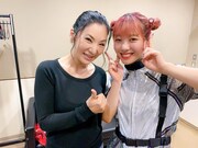 左から広瀬香美、眉村ちあき。