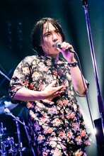 下川リヲ（Vo, G）（撮影：森好弘）