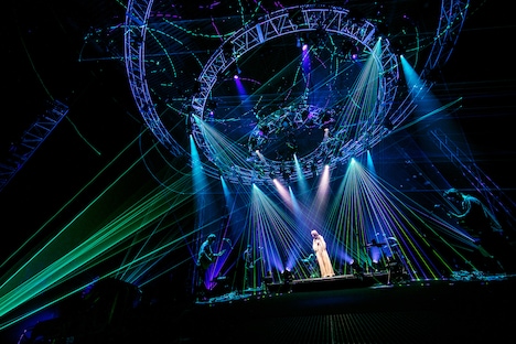 aiko「Love Like Rock ～別枠ちゃん vol.2～」より。 (c)ポニーキャニオン