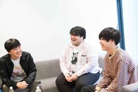 左から川辺素、澤部渡、吉田靖直。