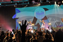 amiinA last one man live「Avalonia 〜beyond the clouds〜」の様子。（撮影：シガテルミ）