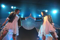 amiinA last one man live「Avalonia 〜beyond the clouds〜」の様子。（撮影：シガテルミ）
