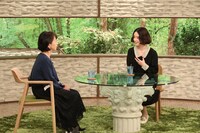 左から阿川佐和子、原田知世 (C)MBS