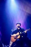 吉田結威（G, Vo）（撮影：後藤壮太郎）