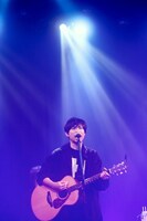 吉田結威（G, Vo）（撮影：後藤壮太郎）