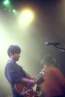 吉田結威（G, Vo）（撮影：後藤壮太郎）