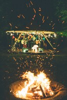 さくらしめじの配信ライブの様子。（撮影：鈴木友莉）