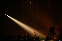 「back number live film 2020 "ASH"」の様子。（撮影：佐藤祐介）