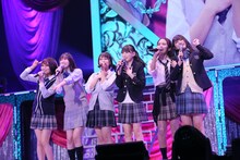 「=LOVE ≠ME スペシャルコンサート『24girls 2020』」の様子。（写真提供：代々木アニメーション学院）