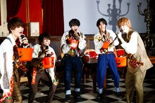 M!LK「SEXY HALLOWEEN 〜WHO IS VAMPIRE〜」の様子。（撮影：笹森健一）