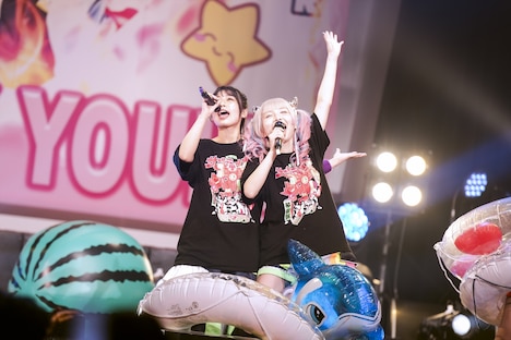 左からけちょん、ようなぴ。(撮影:曽我美芽)