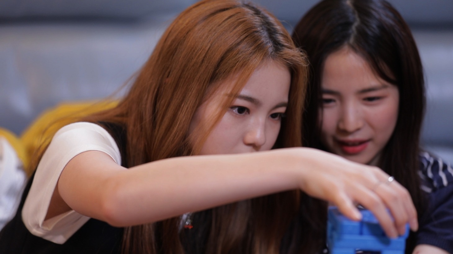 Hulu「We NiziU！～We need U！～」より。 (c)Sony Music Entertainment (Japan) Inc. / JYP Entertainment.