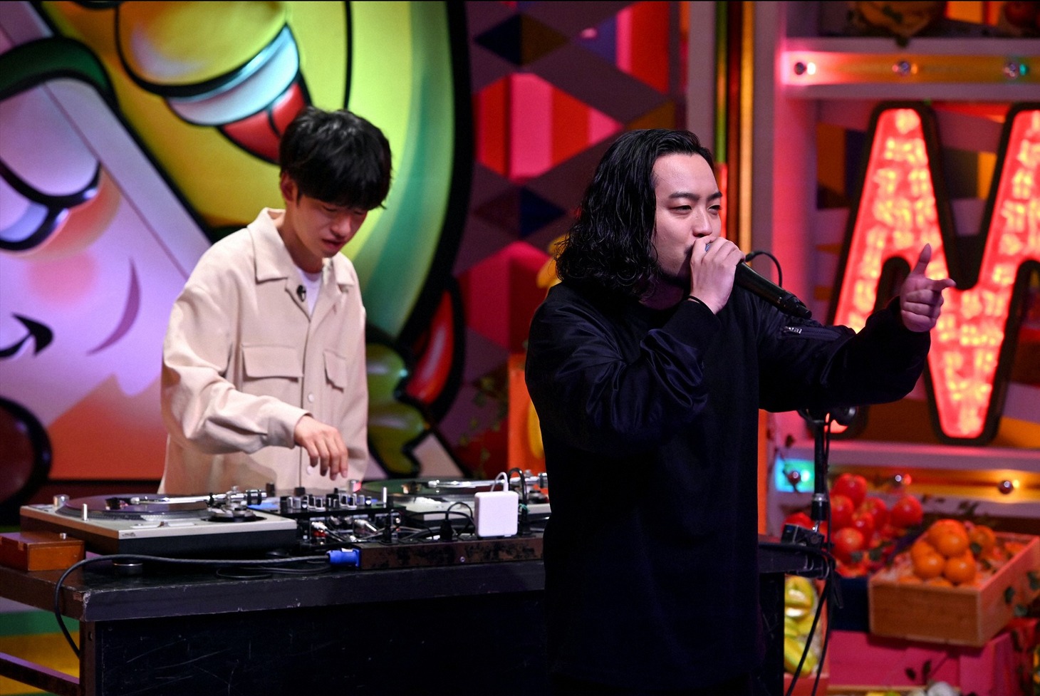 Creepy Nuts (c)TBS