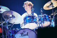 伊地知潔（Dr / ASIAN KUNG-FU GENERATION）（撮影：山川哲矢）