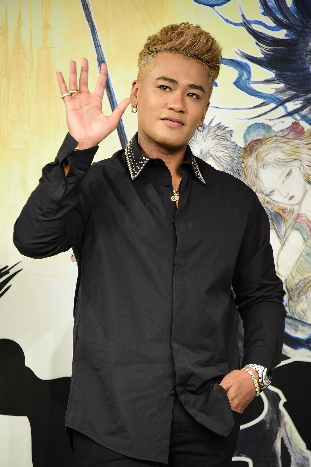 ELLY（三代目 J SOUL BROTHERS from EXILE TRIBE） - ELLYがSUGIZOに