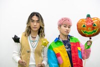 左から砂田将宏、奥田力也。(c)ABEMA