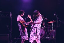 羊文学（撮影：川島悠輝）