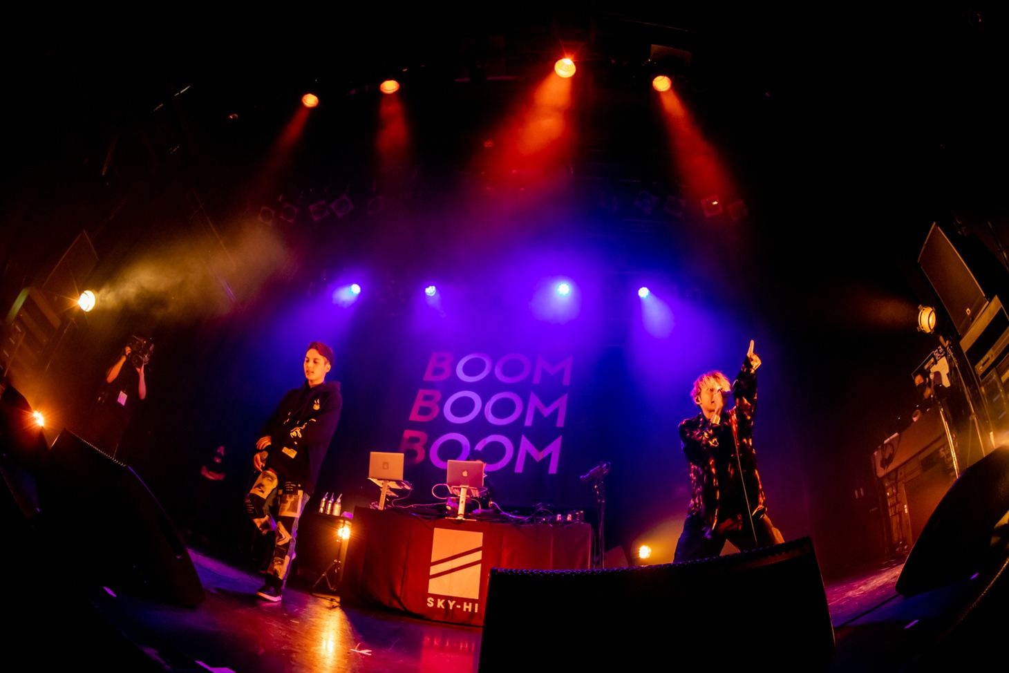 Novel CoreとSKY-HI。（Photo by Viola Kam［V'z Twinkle］）