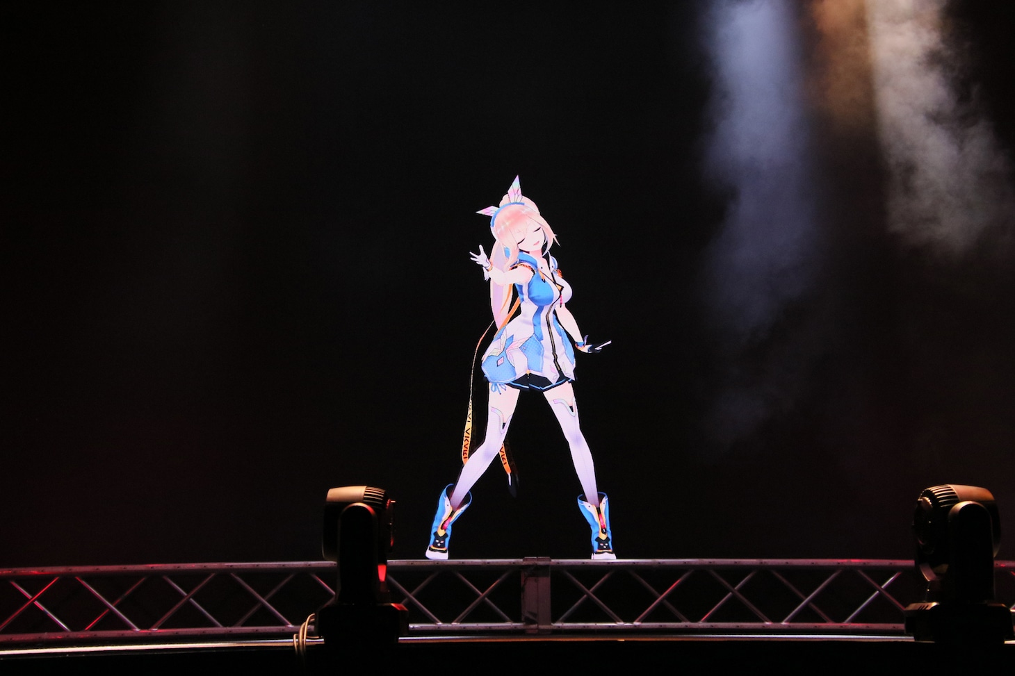 ミライアカリ