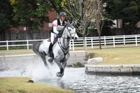 総合馬術の実演の様子。