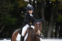 菅井友香（櫻坂46）