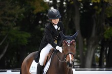 菅井友香（櫻坂46）