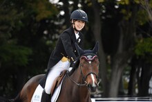 菅井友香（櫻坂46）