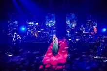 ジェニーハイ「ベイビージェニー」より。（撮影：井手康郎）