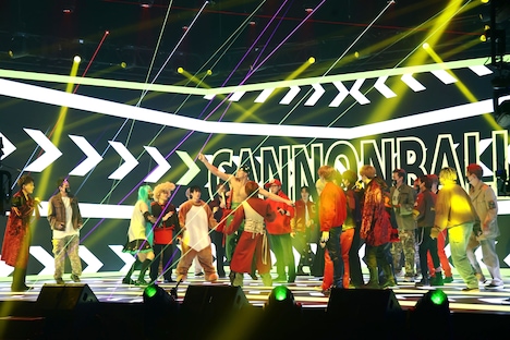 「LIVE×ONLINE INFINITY "HALLOWEEN" Trick or Treat!! R.F.B.Halloween Party!!」の様子。(写真提供:LDH JAPAN)