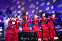 私立恵比寿中学「エビ中 秋麗と轡虫と音楽のこだま 題して『ちゅうおん』2020」初日夜公演の様子。