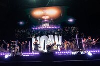 「CRAZY KEN BAND ＊NOW at 日本武道館 Presented by NISHIHARA SHOKAI」の様子。（撮影：小河俊哉、岡田有貴）