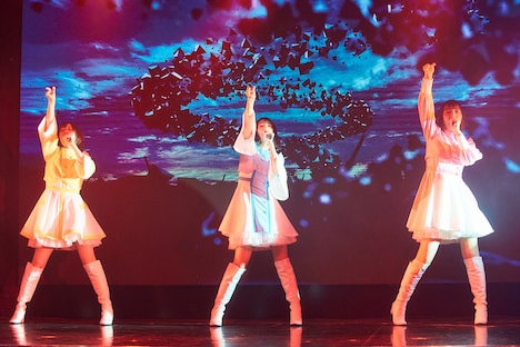 イヤホンズ（撮影：粂井健太 ）