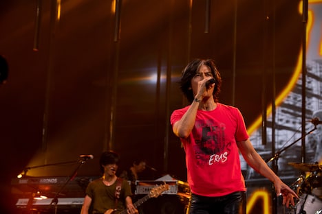 稲葉浩志(Vo)(写真提供:VERMILLION RECORDS)