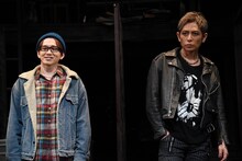 左から花村想太（Da-iCE）、堂珍嘉邦（CHEMISTRY）。