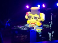 DJポムポムプリン (c)’76,’84,’90,’93,’96,’01,’05 ’20 SANRIO APPROVAL No.P1211026