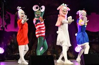 フィロソフィーのダンス (c)’76,’84,’90,’93,’96,’01,’05 ’20 SANRIO APPROVAL No.P1211026