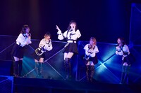 「銀河高速 渋滞中」を披露する“スたー☆あムるーズ” 絶賛、スパイ活動中！。（Photo by Yoshifumi Shimizu）