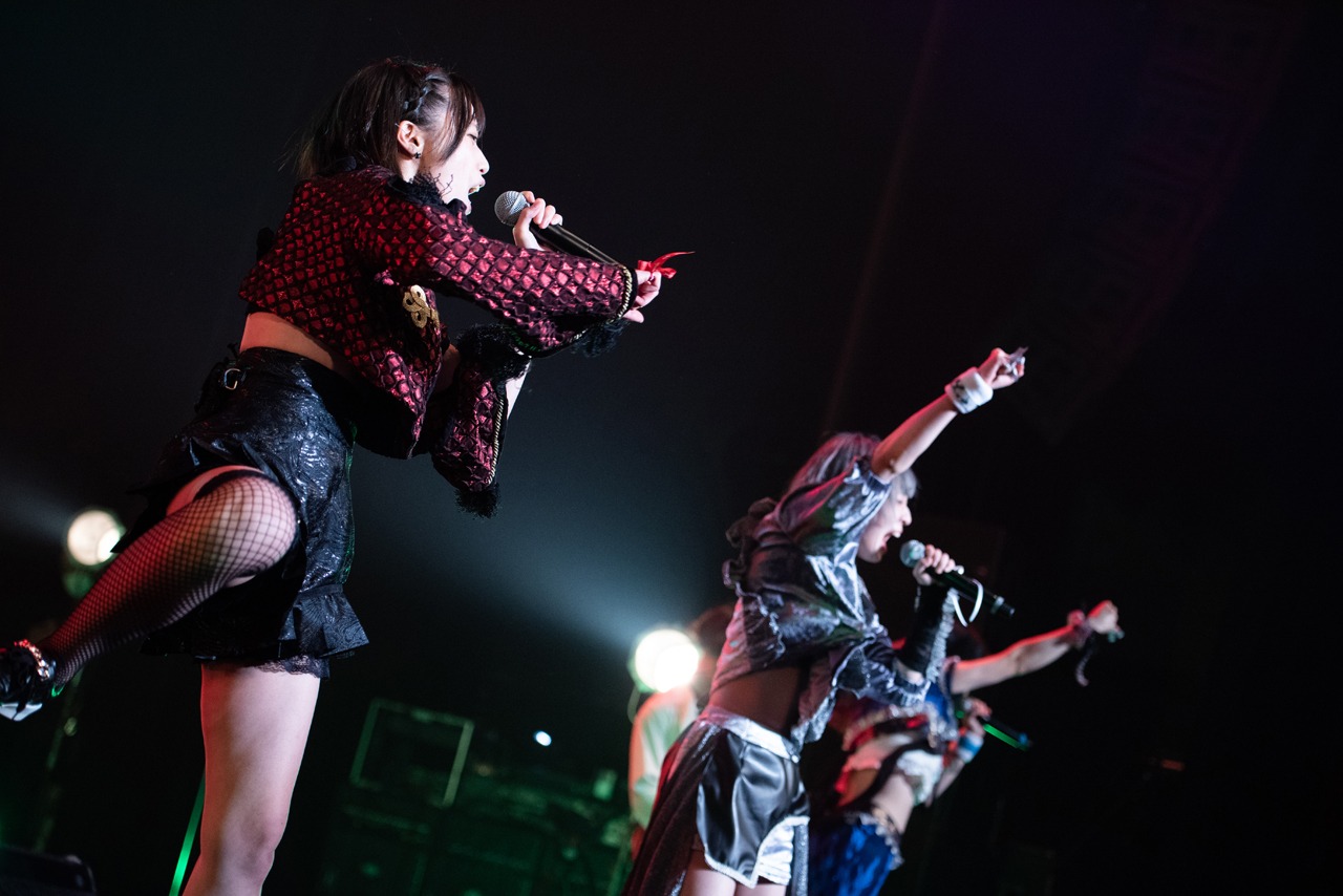 ぜんぶ君のせいだ。「re:voke tour for 47」初日公演の様子。（撮影：関上貴也）
