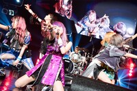 ぜんぶ君のせいだ。「re:voke tour for 47」初日公演の様子。（撮影：関上貴也）