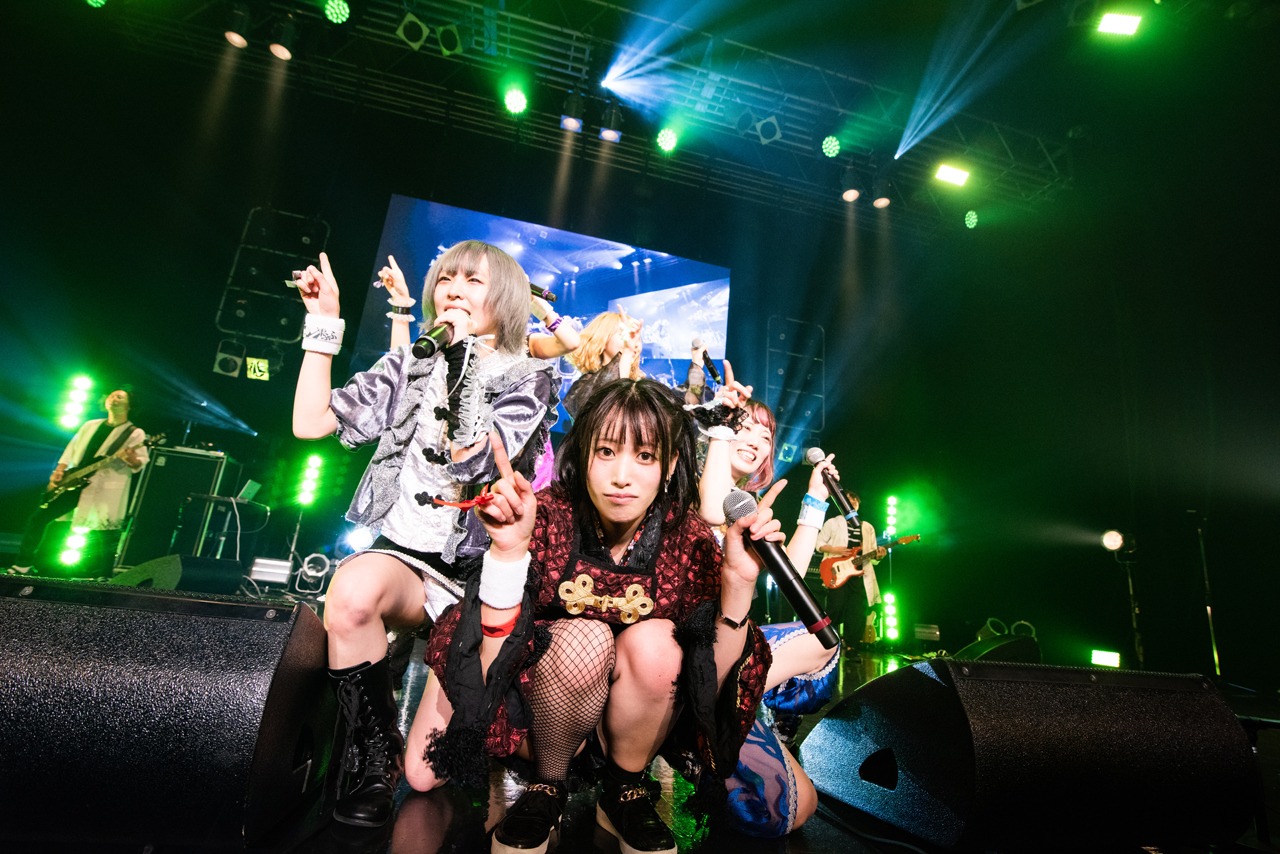 ぜんぶ君のせいだ。「re:voke tour for 47」初日公演の様子。（撮影：関上貴也）