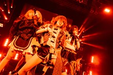 ぜんぶ君のせいだ。「re:voke tour for 47」初日公演の様子。（撮影：関上貴也）