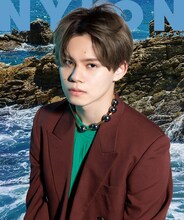 カイが表紙を飾る「NYLON JAPAN 2021年1月号スペシャルエディション」。