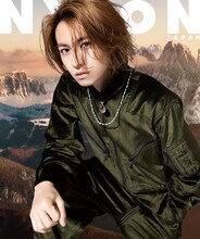 タカシが表紙を飾る「NYLON JAPAN 2021年1月号スペシャルエディション」。