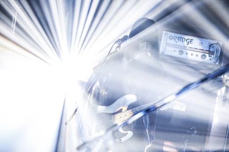 345（Vo, B）（撮影：岡田貴之）