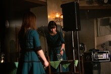 キャンドルに火を灯すKaedeとNao☆。